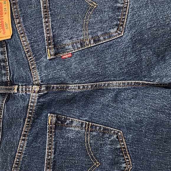 Levi's 550 Straight Leg Jeans SZ. 34x30 - Picture 8 of 8